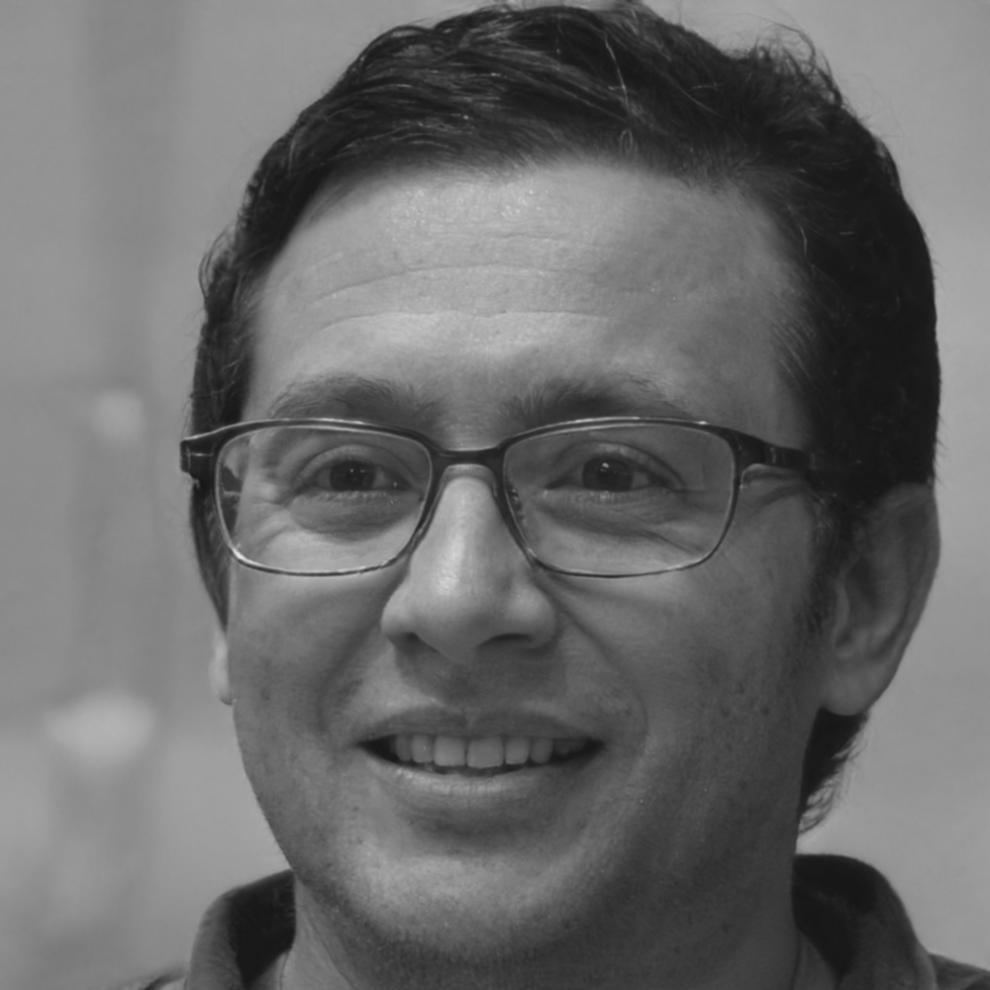 Portrait de Vincent Rousseau, expert en confiance en soi